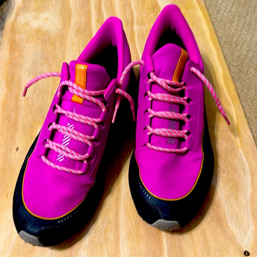 Nike Air Zoom Running Shoes Pink/Black Women Size 12